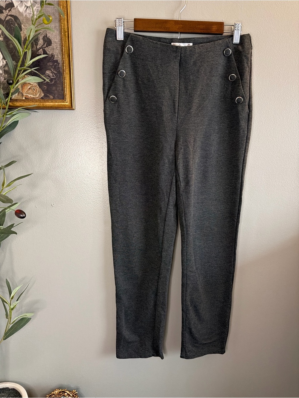 89th & Madison Gray Ponte Pull On Pants Button Detail Medium - Picture 3 of 8